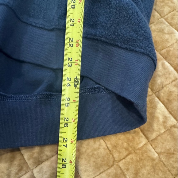 Navy and Blue Chevron Fleece Pullover by AERIE💙cute comfy cozy💙see pic 4 details - Picture 6 of 10